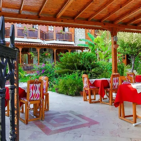 Oenemli Apartman Side